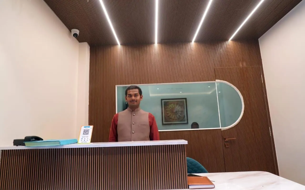 ***  Hotel Anant Inn バラナシ インド