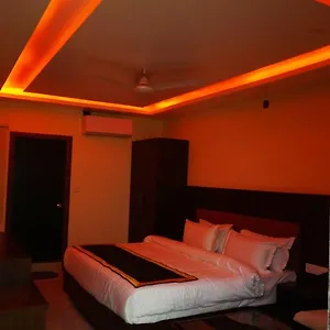 3* Hotel Shivoy Grand
